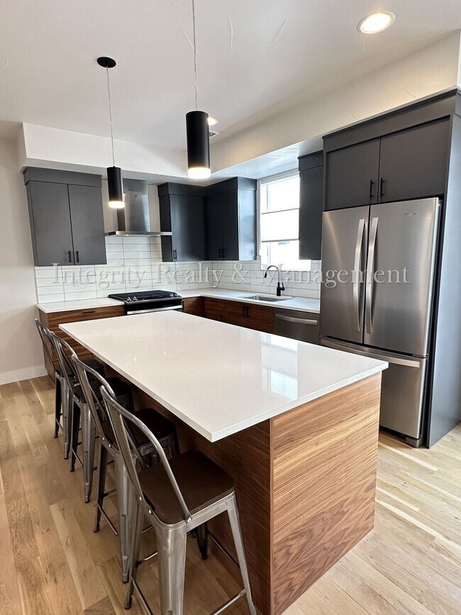 Building Photo - 2939 W 23rd Ave