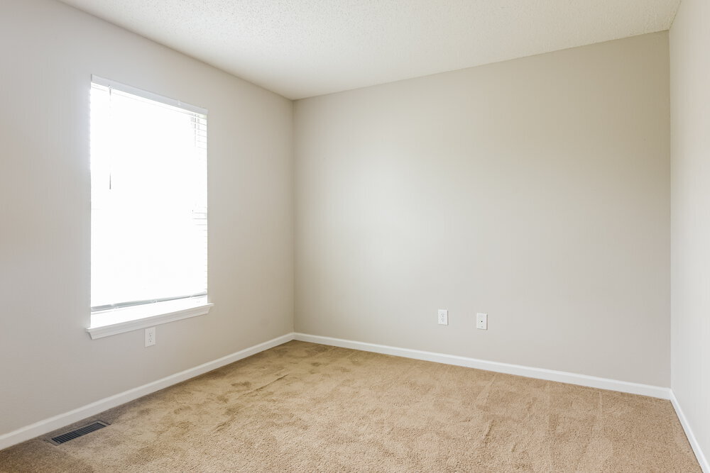 Building Photo - 4261 Village Bend Dr