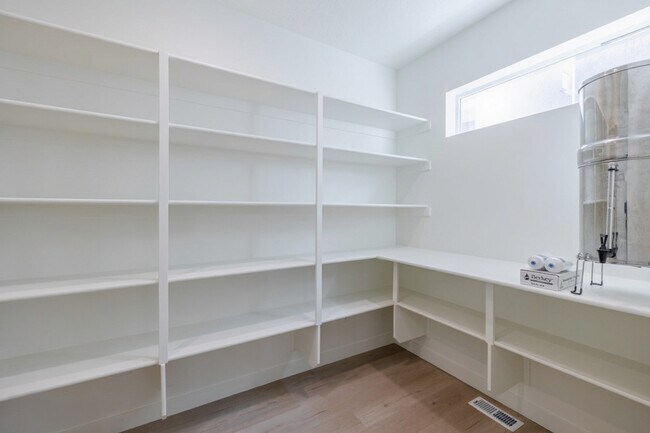 Building Photo - 408 S 680 E