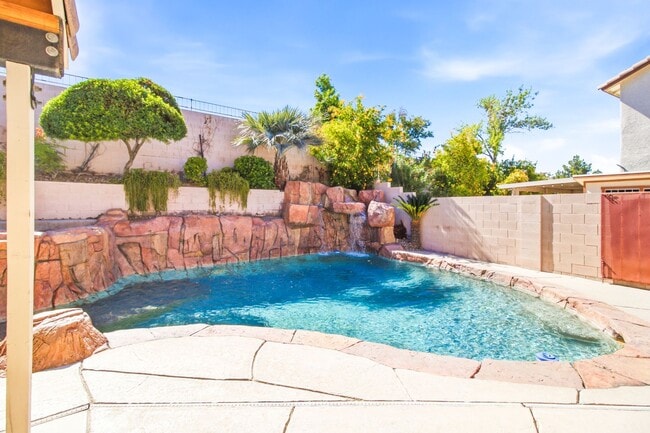 Building Photo - Beautiful 4-Bedroom Home with Pool & Rock Waterfall in 89002