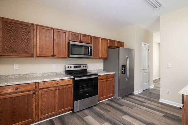 Building Photo - Spacious 3-Bedroom Home with Garage in Desirable Greensboro Neighborhood!