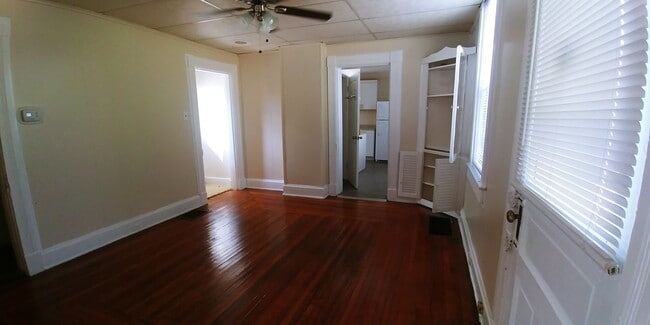 Building Photo - Very Nice 2 Bedroom 1 Bath House in Madiso...