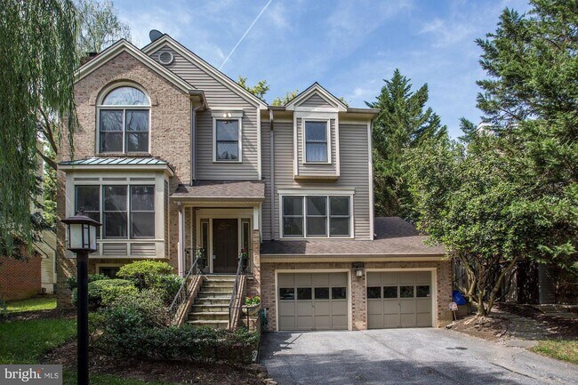 Building Photo - 4412 Sangamore Rd