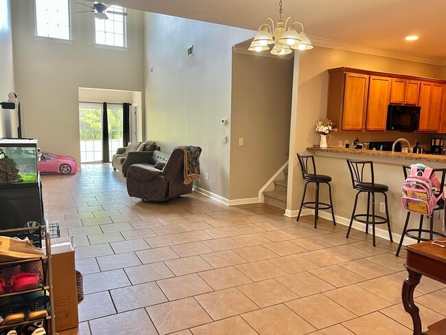 Building Photo - 1062 Fairway Ln