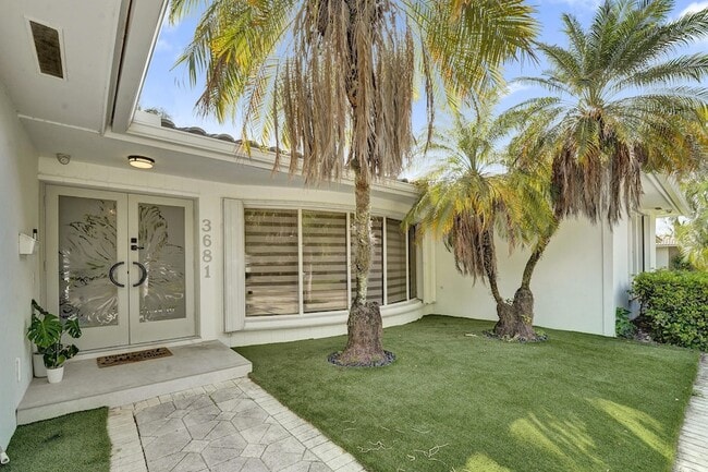 Building Photo - 3681 N 54th Ave