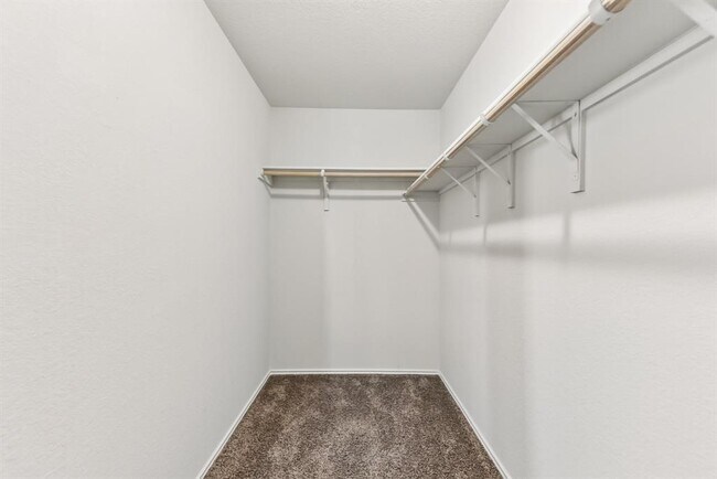 Building Photo - 133 Nathaniel Dr