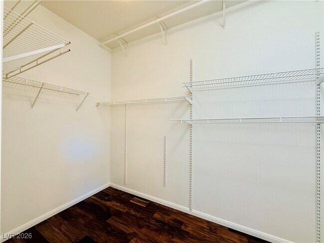 Building Photo - 2547 Serenity Hollow Dr