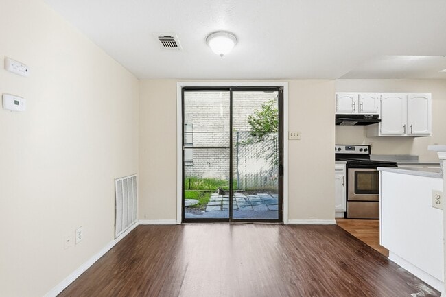 Building Photo - 2BR/2.0BA Single Family - Grand Prairie