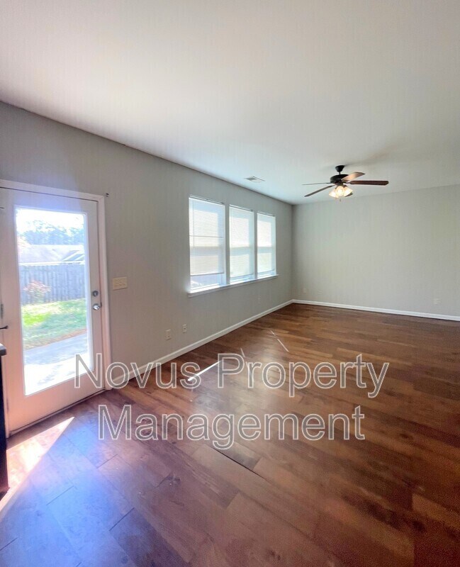 Building Photo - 149 High Point Way