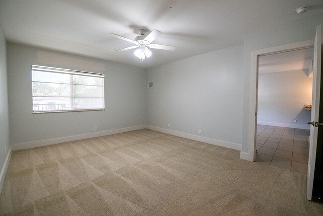 Building Photo - 64 Isle of Venice Dr