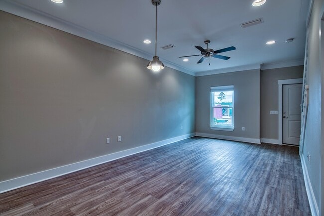 Building Photo - 135 N Sand Palm Rd