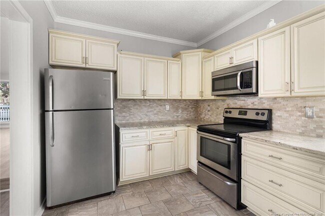 Building Photo - 5725 Waterwood Dr