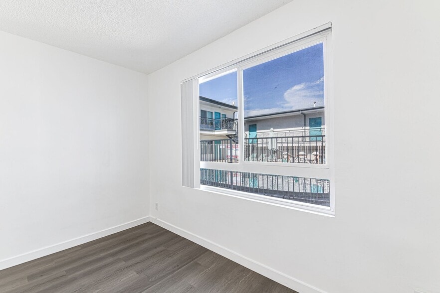 Building Photo - 5005 August St