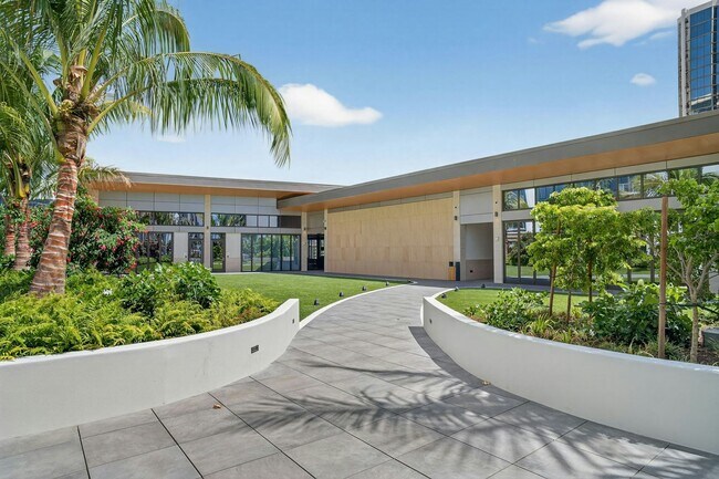 Building Photo - 1500 Rycroft St