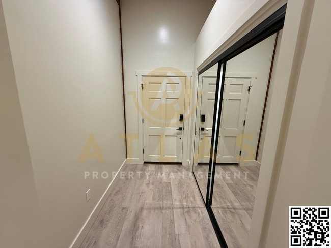 Building Photo - 1241 Laurel St