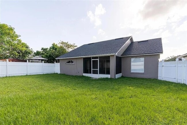 Building Photo - 4937 Cedarstone Ln