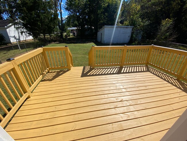 Building Photo - 52 Pelham Heights