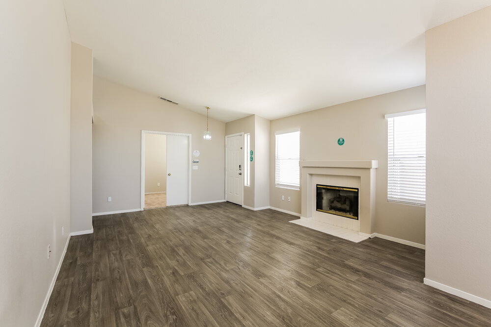 Building Photo - 1724 Villa Vista Way