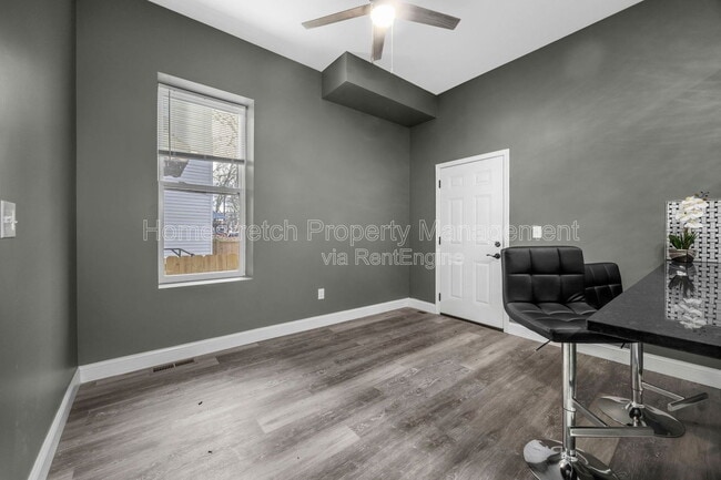 Building Photo - 3833 Oregon Ave