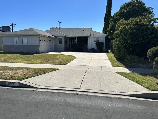 Building Photo - 6441 Baird Ave