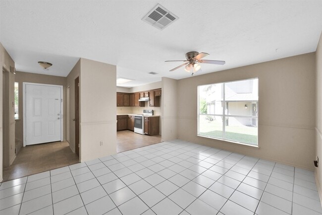 Building Photo - 1603 Hazelwood St