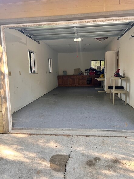 Building Photo - 4911 Tallowood Way