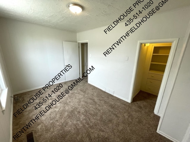Building Photo - 42 E 400 S