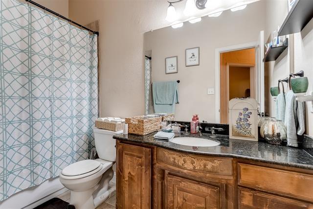 Building Photo - 1120 Whispering Meadows