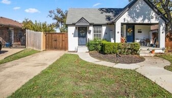 Building Photo - 611 W Page Ave