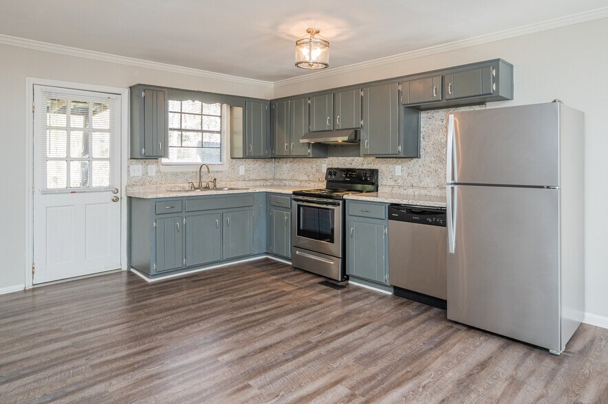 Building Photo - 54 Worthington Dr