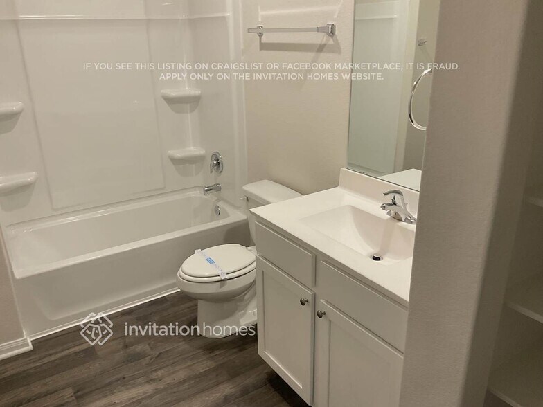 Building Photo - 8119 Sunberry Shadow Dr