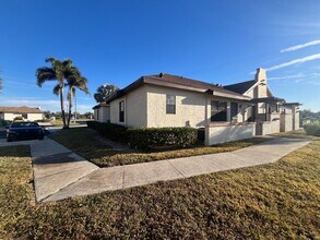 Building Photo - Available Now 2/2 in Port Charlotte