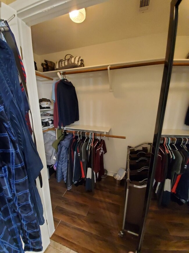 Building Photo - College Station -3 bedroom/2 bath - Fenced in back yard and House is in an EXCELLENT LOCATION