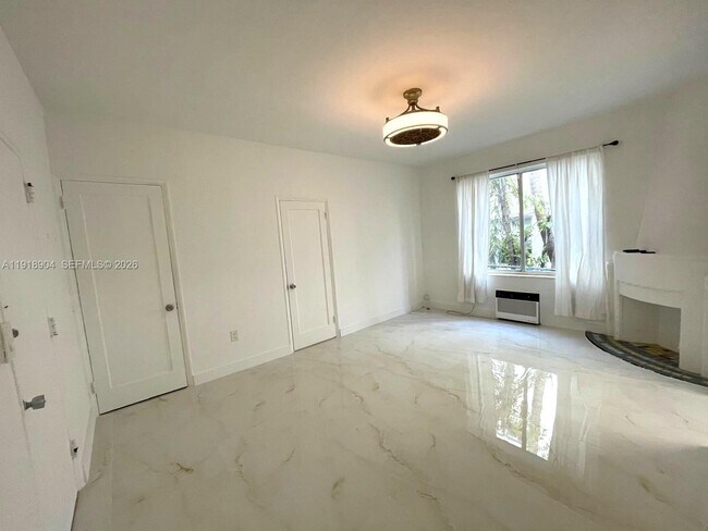 Building Photo - 1525 Meridian Ave