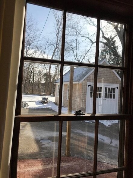 Building Photo - 40 Russell St