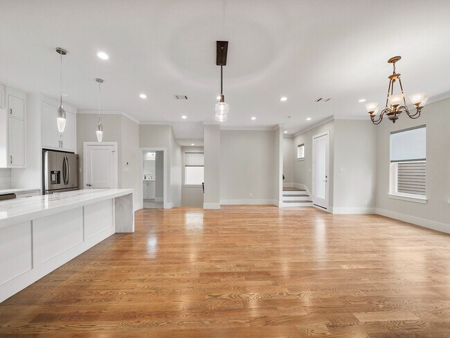 Building Photo - 1512 Thompson St