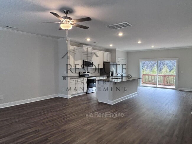 Building Photo - 5122 River Towns Dr