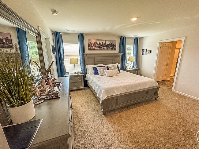 Building Photo - 4410 Remington Ave