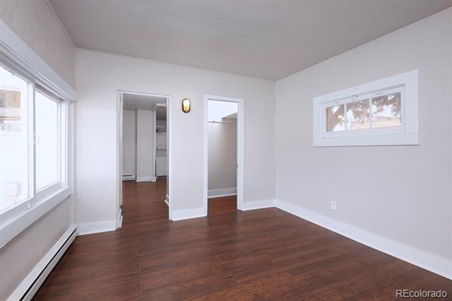 Building Photo - 1118 E Platte Ave