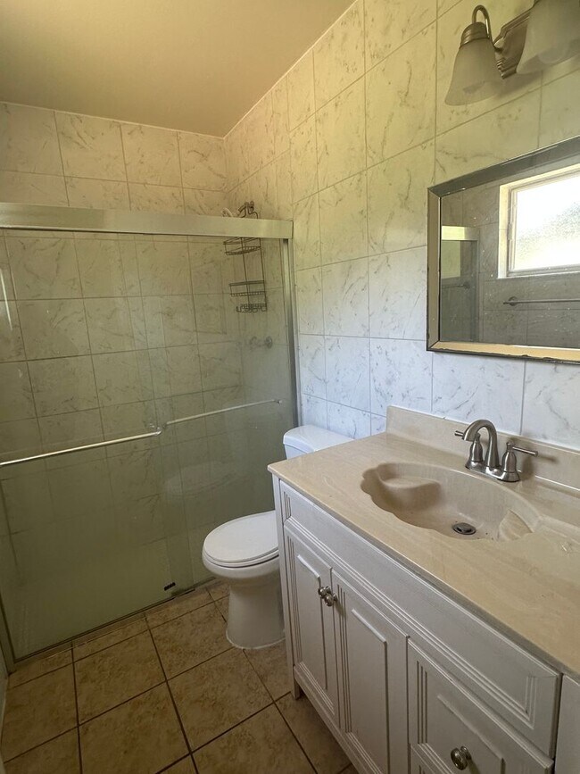 Building Photo - VERO BEACH HIGHLANDS