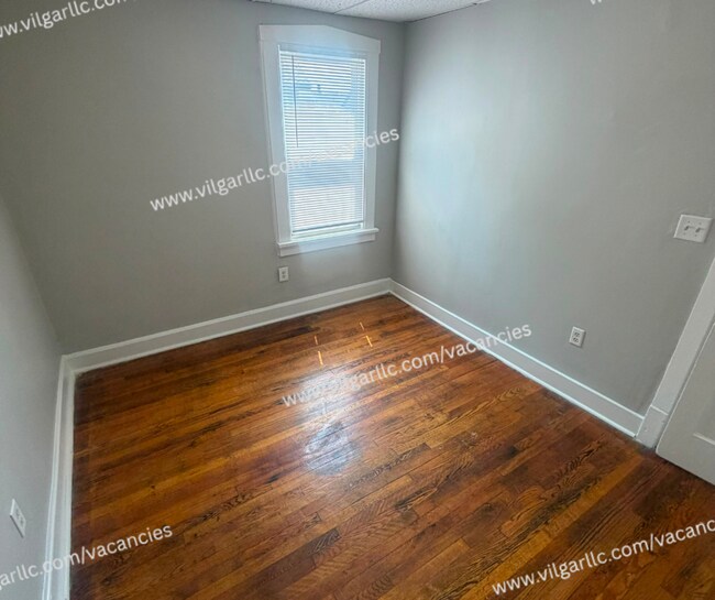 Building Photo - 4002 Alder St