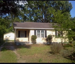 Building Photo - 5610 Blackwell Ave