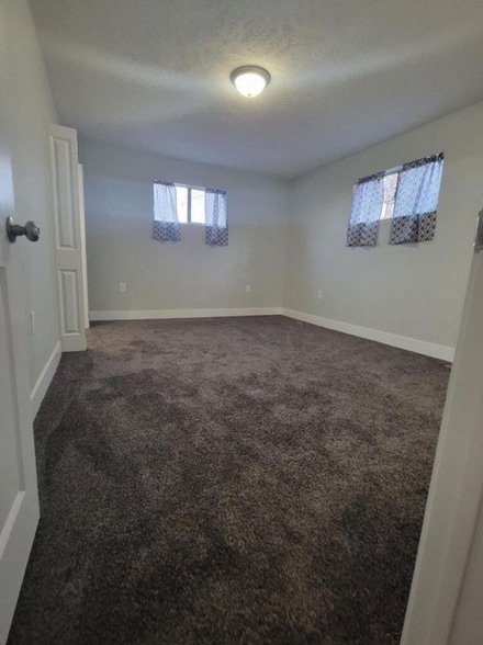 Building Photo - 247 Redbud St