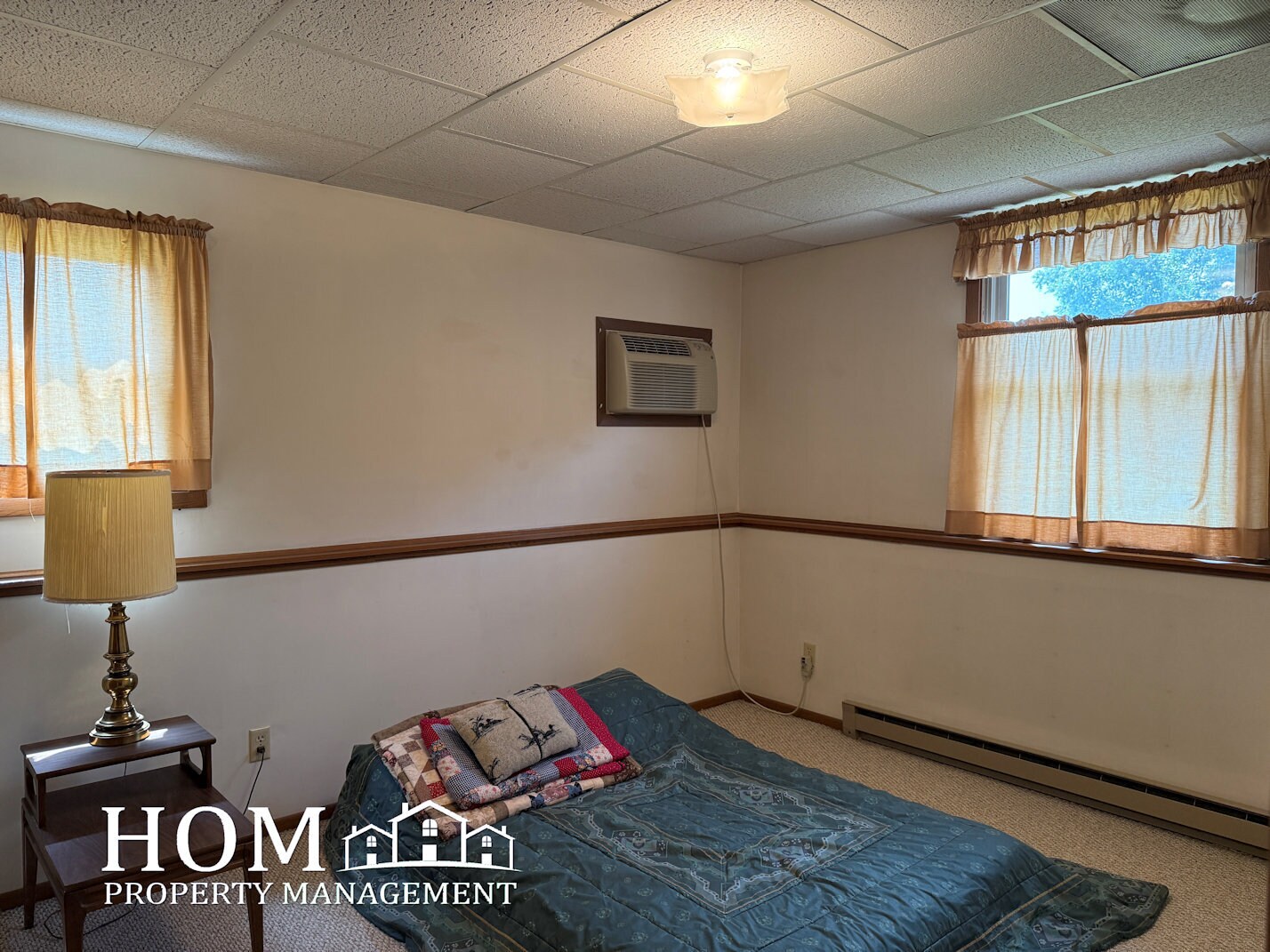 Building Photo - 1701 Pleasant View Dr
