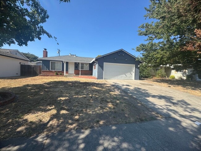 Primary Photo - 4 Bedroom Home in Sacramento