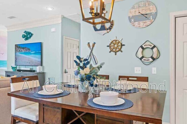 Building Photo - 9004 Polly Ave