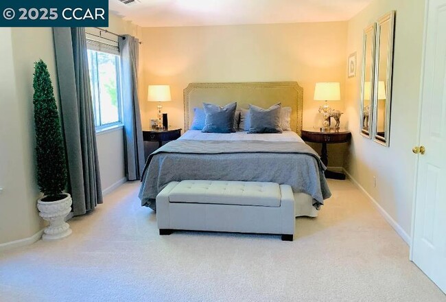 Building Photo - 1576 Silverwood Ct