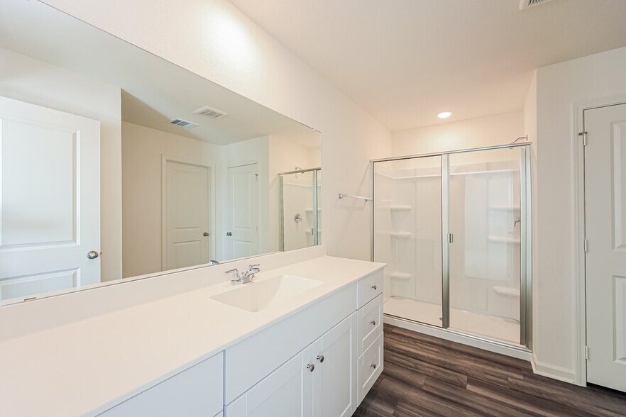 Building Photo - 5619 Finch Cyn