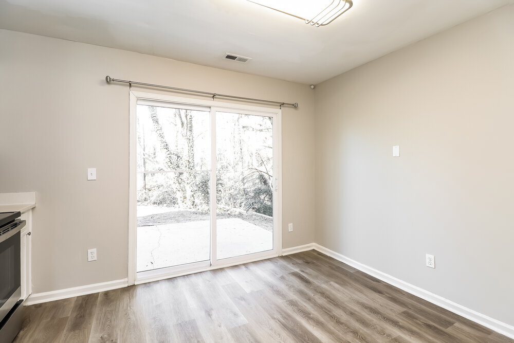 Building Photo - 6516 Lynmont Dr