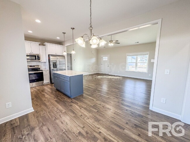 Building Photo - 101 Creeks Edge Dr